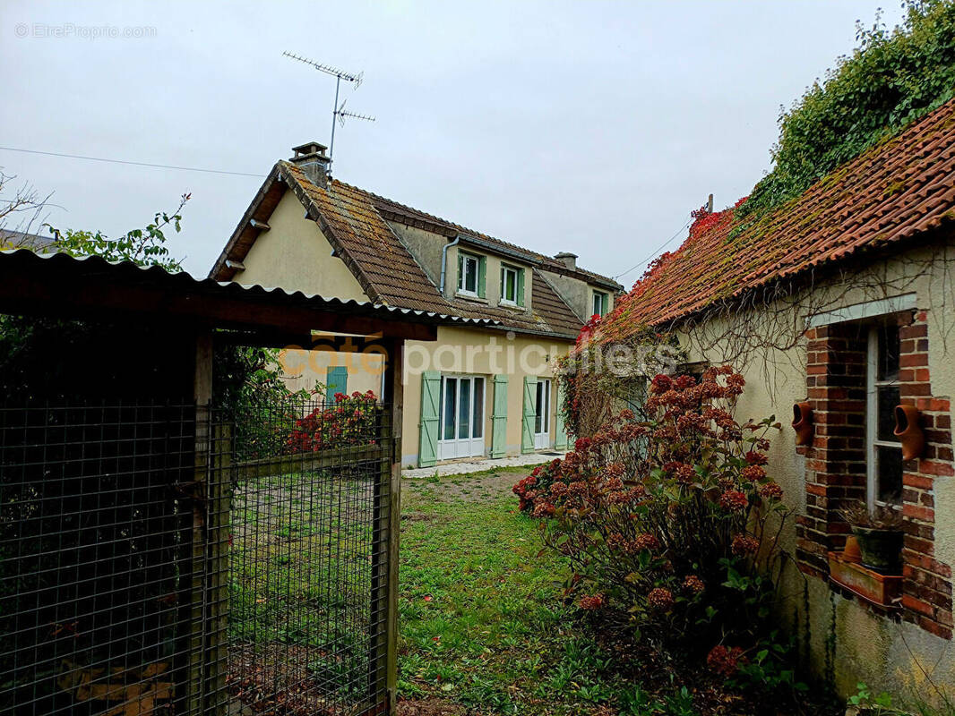 Maison à LE MOLAY-LITTRY