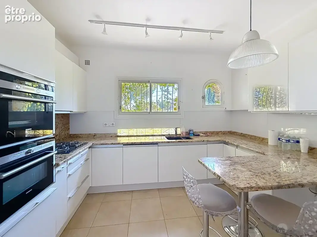 Maison 7 pièces 230 m² à vendre à La Gaude (06610) - photo 8