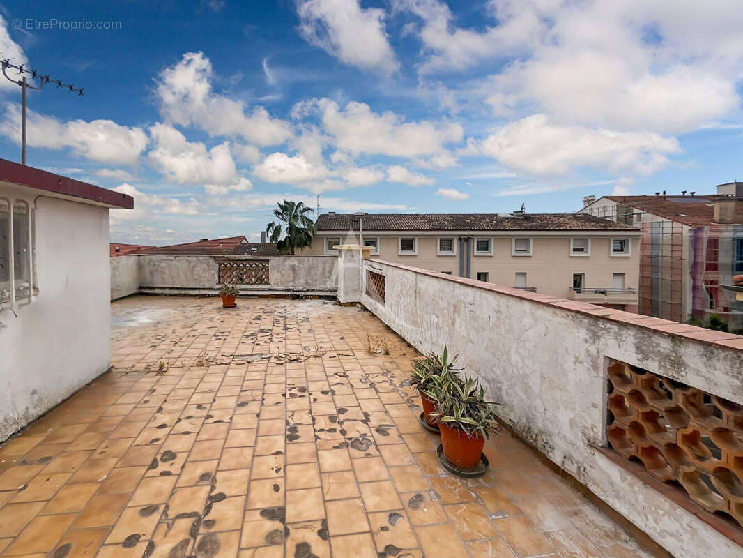 Appartement à LE CANNET