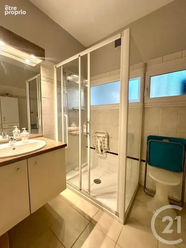 Appartement 4 pièces 93 m² à vendre à Villeurbanne (69100) - photo 10