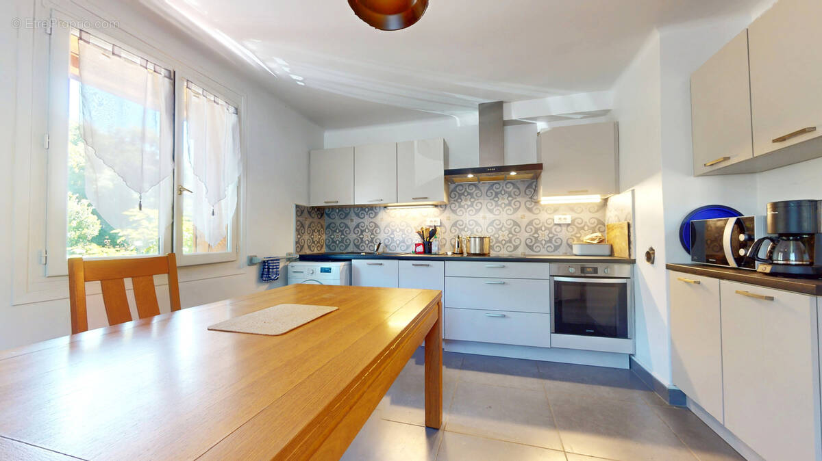 Appartement à CHATILLON-SUR-CLUSES