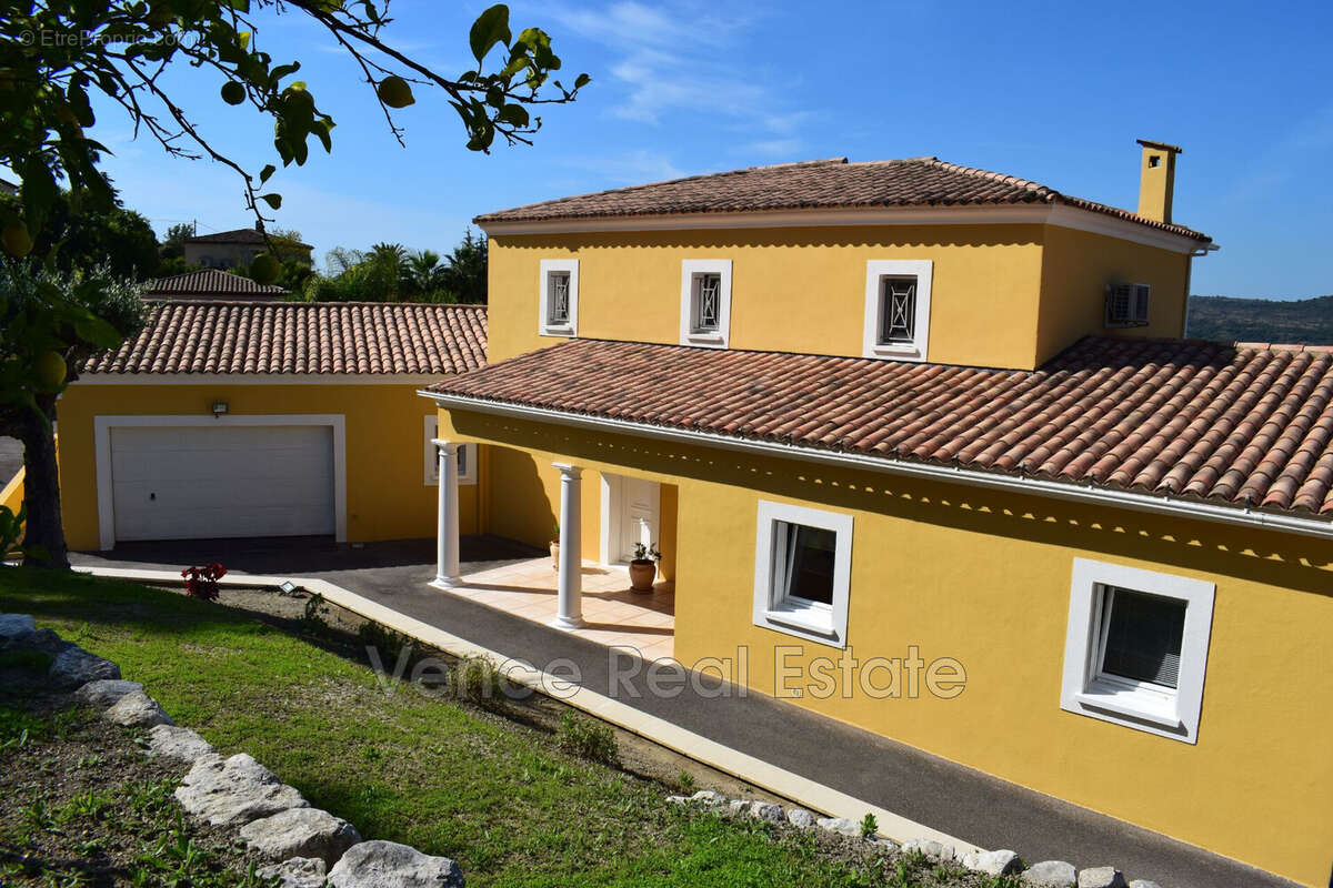 Maison à Saint-Paul  - photo 9