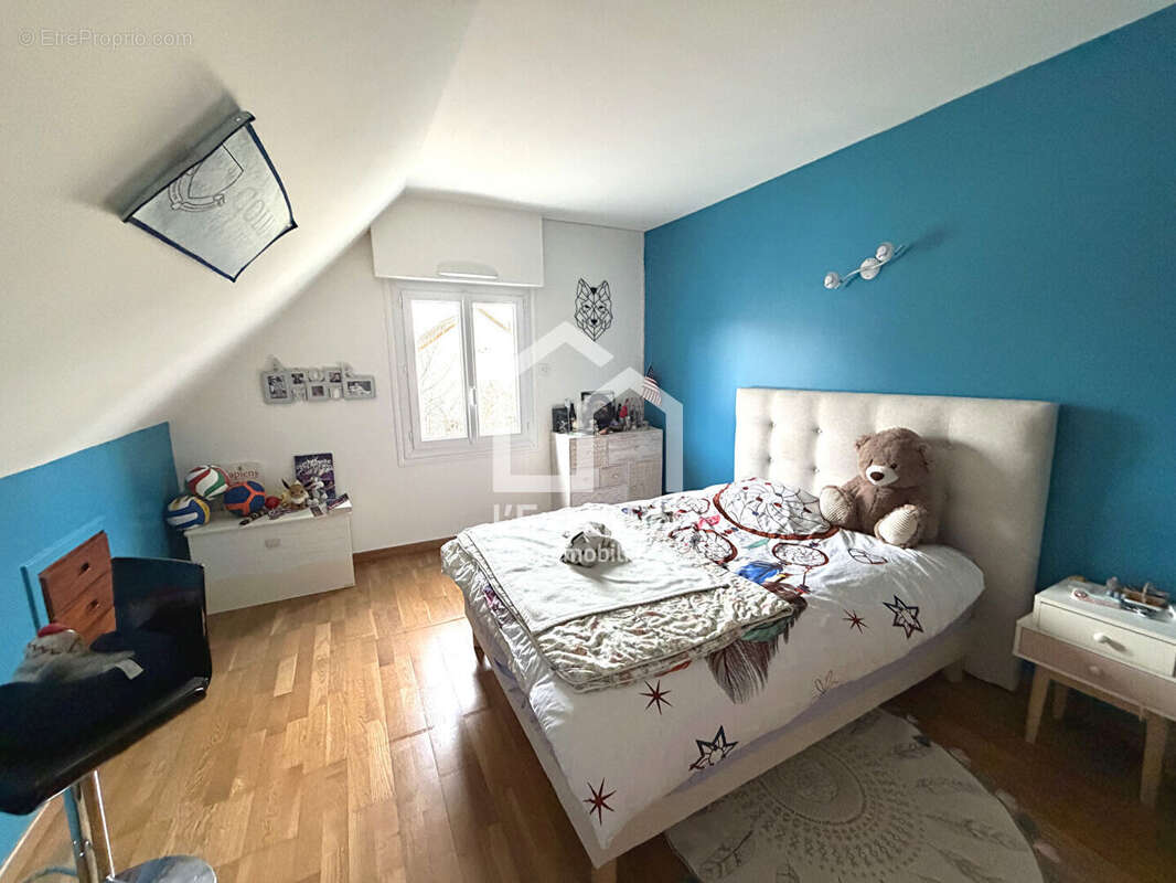 Maison à VERNEUIL-SUR-SEINE