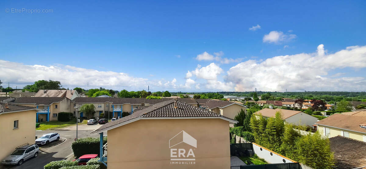 EYSINES CENTRE - Appartement T3 de 67m² - balcon 10m² - exposé Ouest - 1 place de parking - photo 8