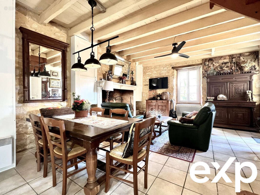 Maison à SAINT-VINCENT-DE-COSSE