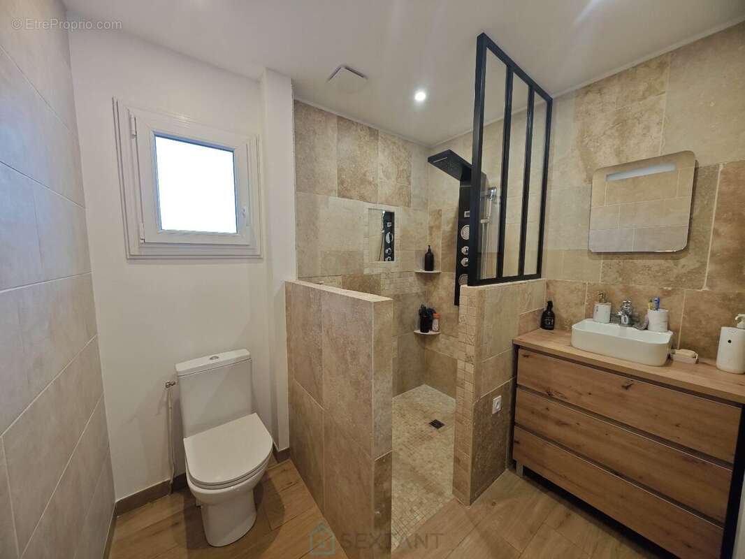 Maison à SAINT-SAUVEUR-SUR-ECOLE