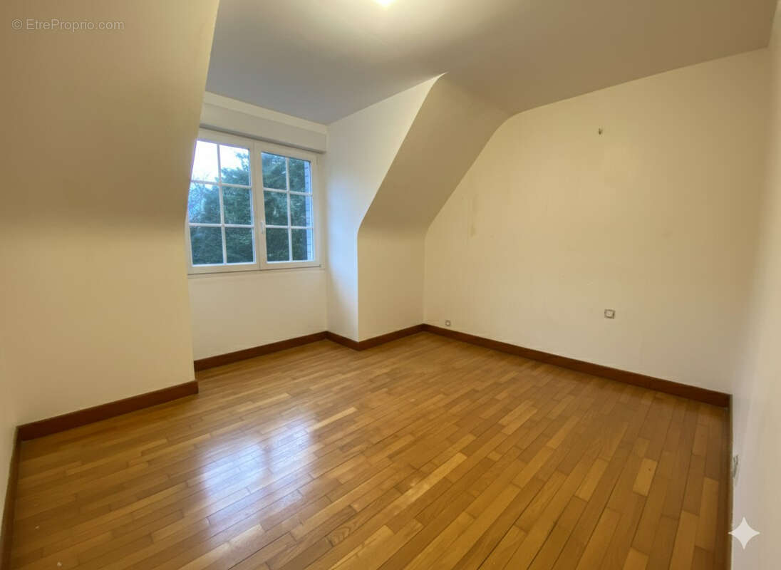 QUISTINIC - Maison 5 pièces avec terrain 2566m² - photo 10