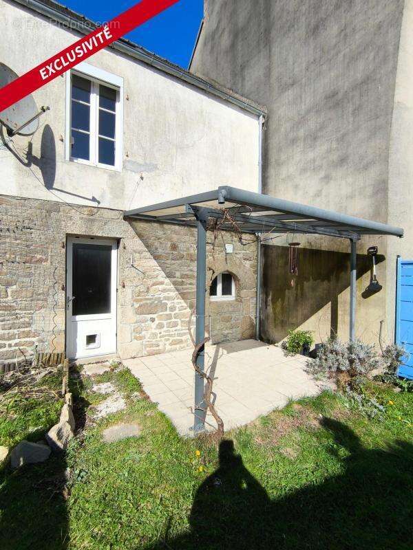 Maison à GUERLESQUIN