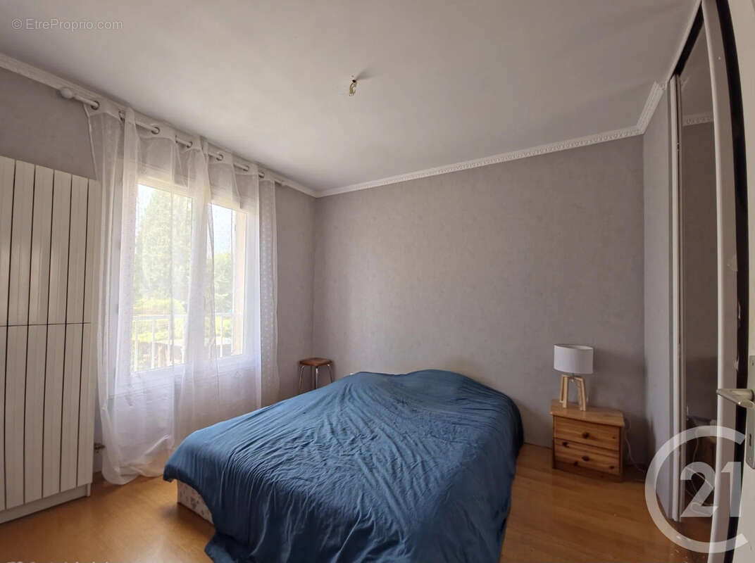 Maison 111 m² à Chelles  - photo 6