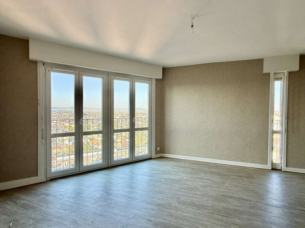 Appartement à SAINT-ANDRE-LES-VERGERS