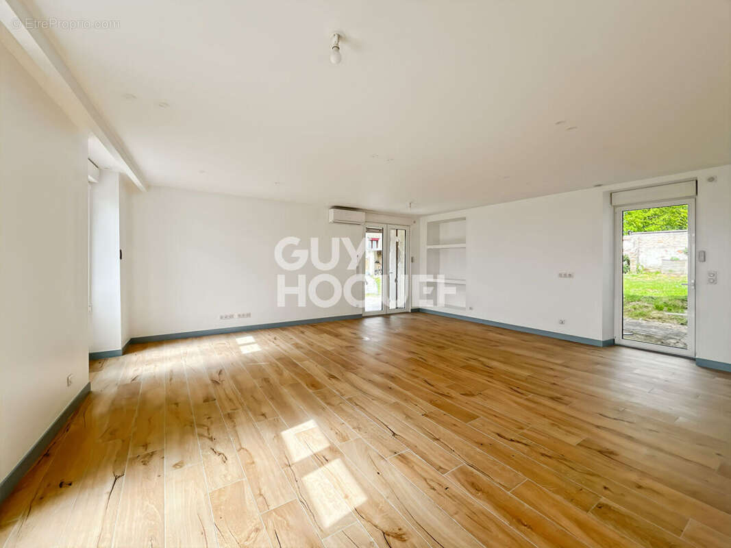 Maison à CHAUMES-EN-BRIE