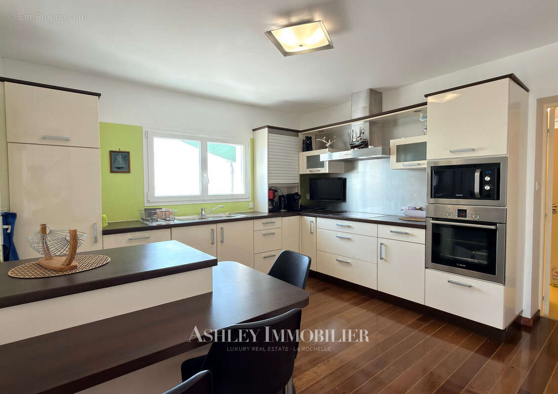 À vendre - maison vue mer de type 4 -  angoulins-sur-mer - photo 4