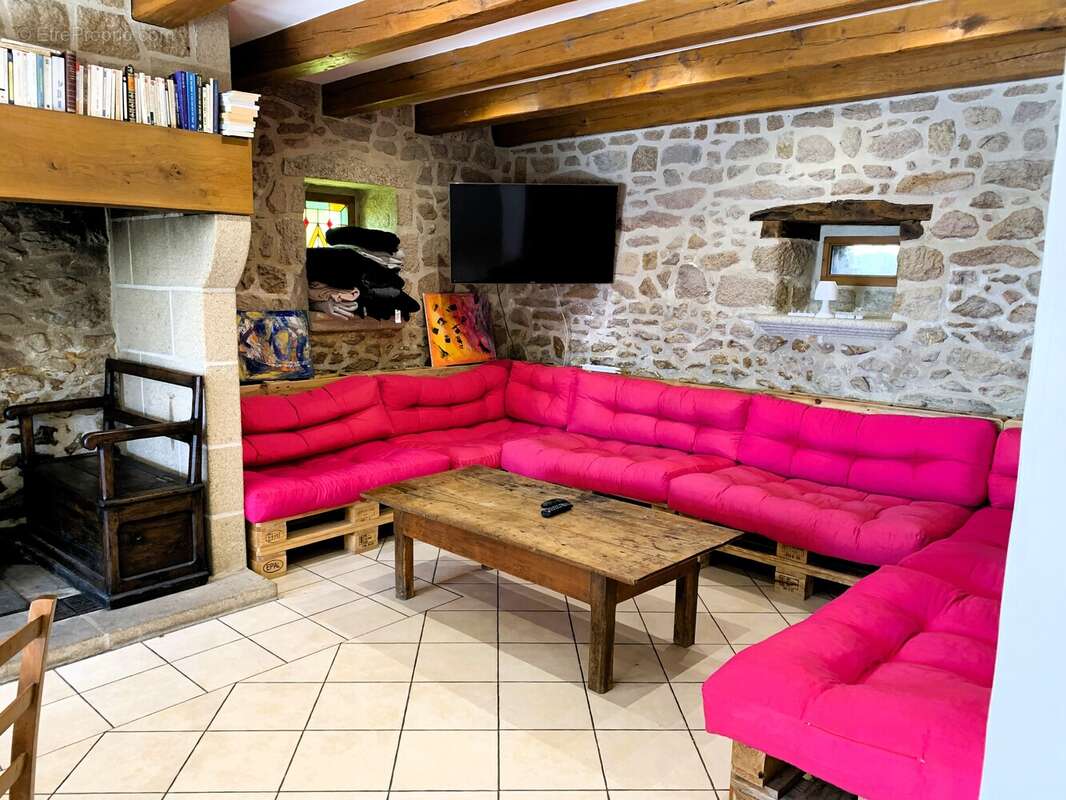 Maison à SARRAN