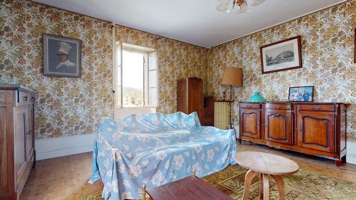 Ensembleenpierressitueaucoeurdunvillageaveccommerc - Maison à SIORAC-EN-PERIGORD