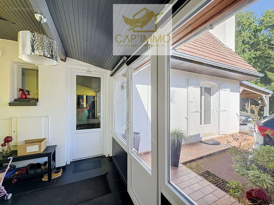 Maison 131 m² à Magny-En-Vexin  - photo 2