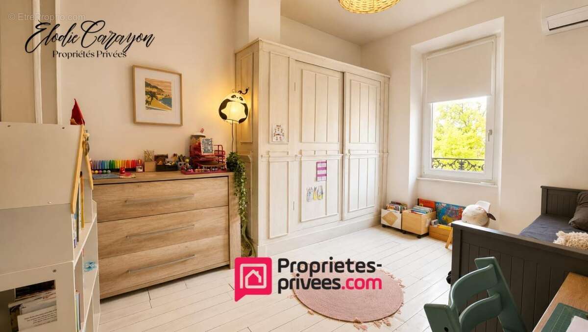 Carcassonne quai bellevue - au pied de la cité médiévale -193m² avec jardin au pied de la cité médiévale - photo 7