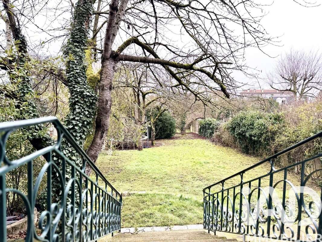 Photo 2 - Maison à ROSNY-SOUS-BOIS