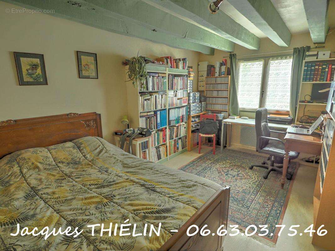 Maison à LONGUE-JUMELLES