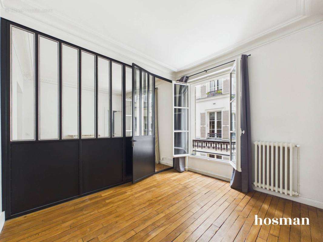 Appartement à PARIS-9E