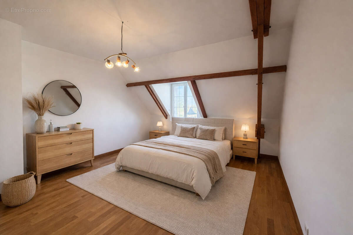 Maison à HOUDAN