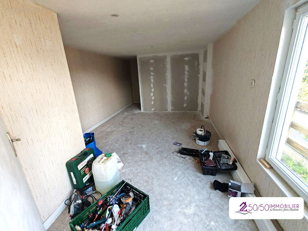 Appartement à PLOUNEVEZ-LOCHRIST