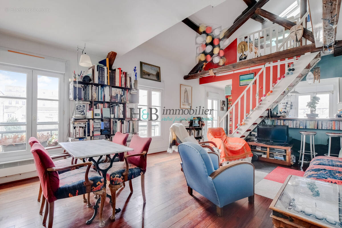 Appartement à PARIS-10E