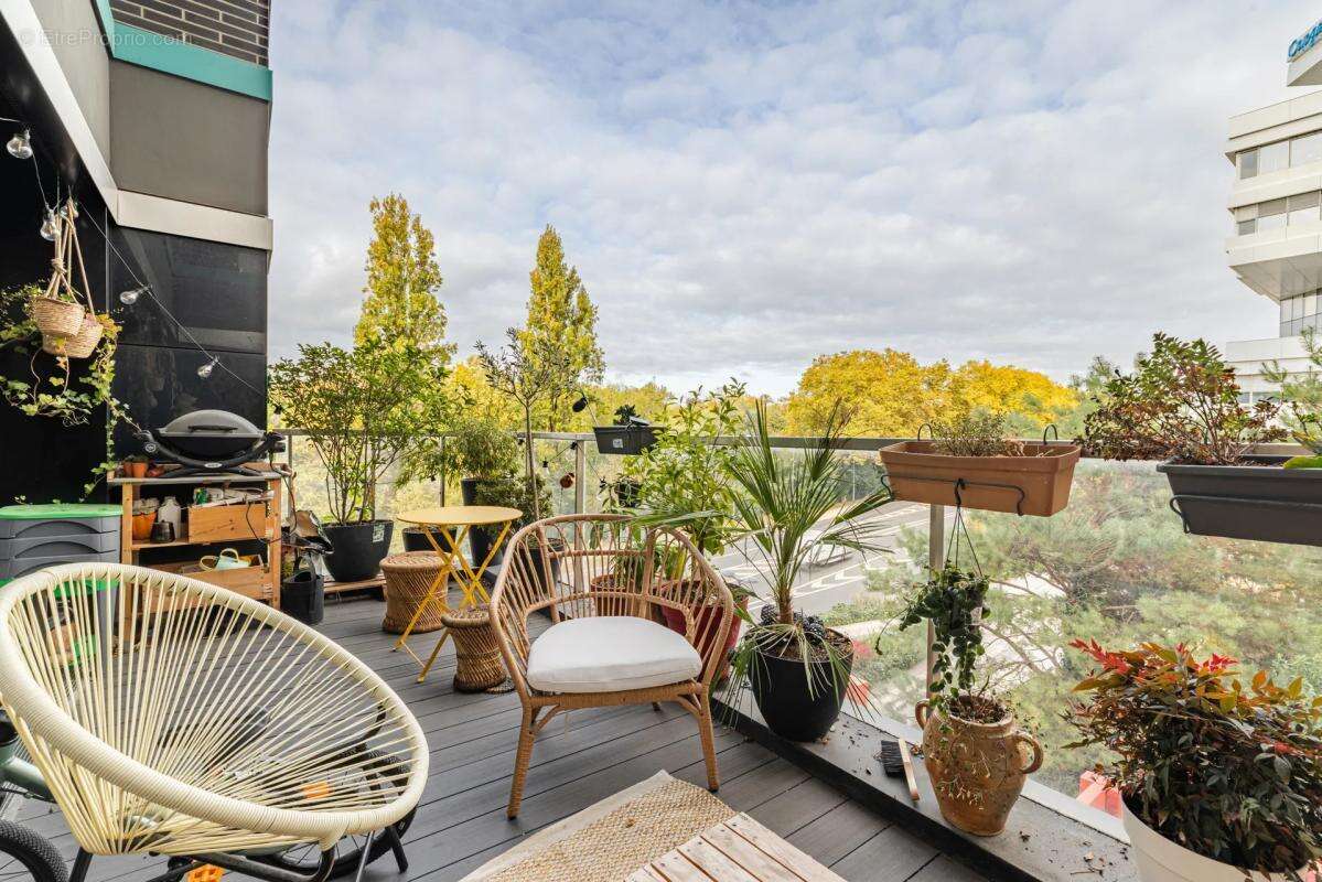 Appartement à ISSY-LES-MOULINEAUX