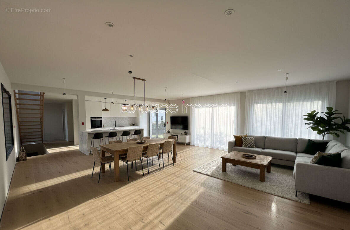 Maison à BOIS-GUILLAUME