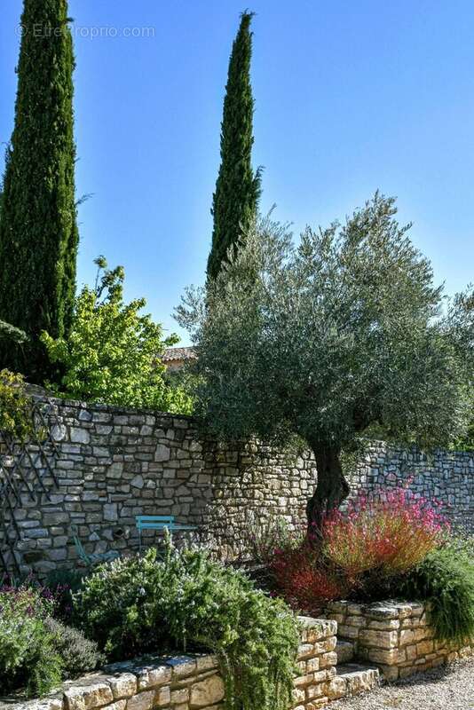 Maison à UZES