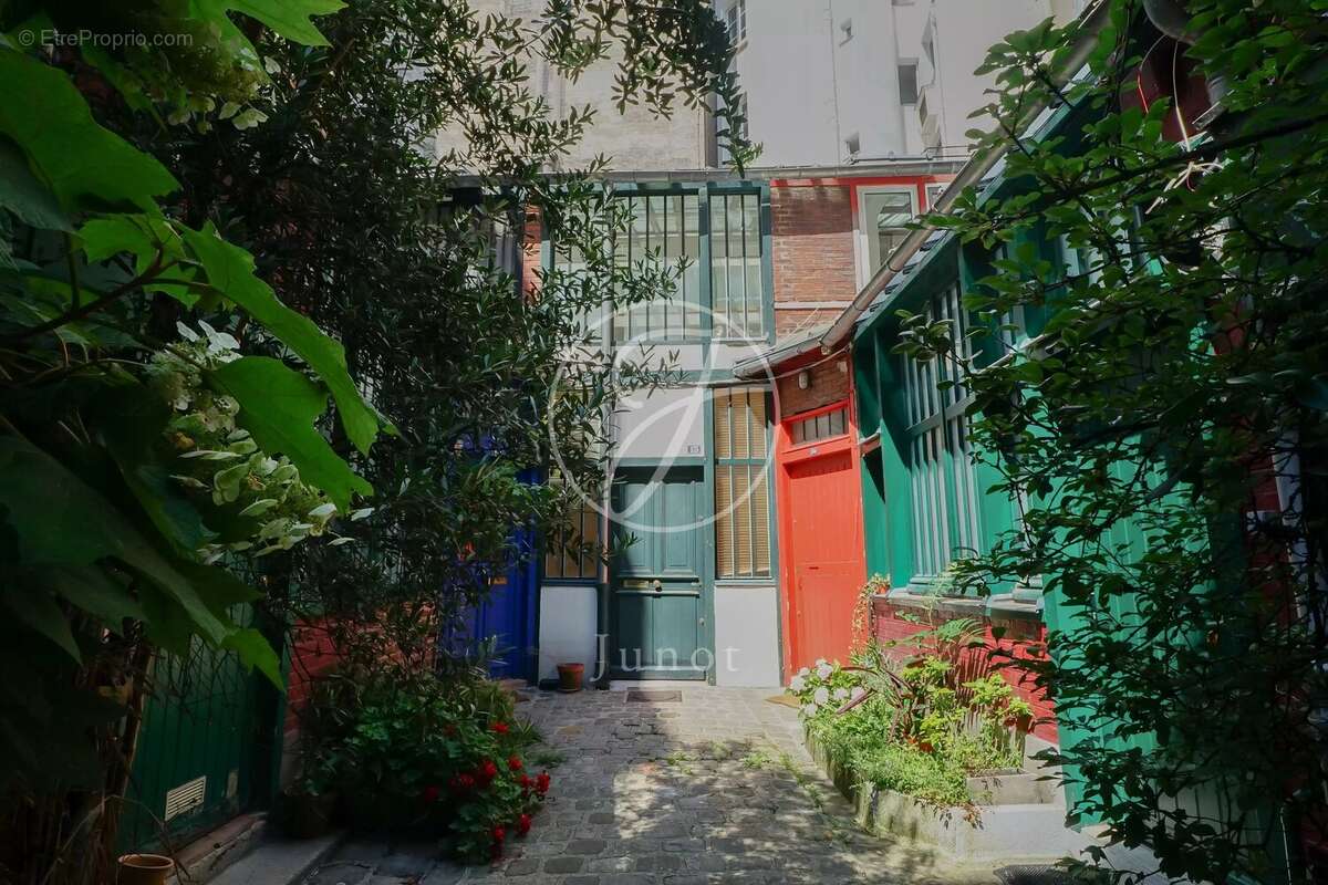 Appartement à PARIS-18E