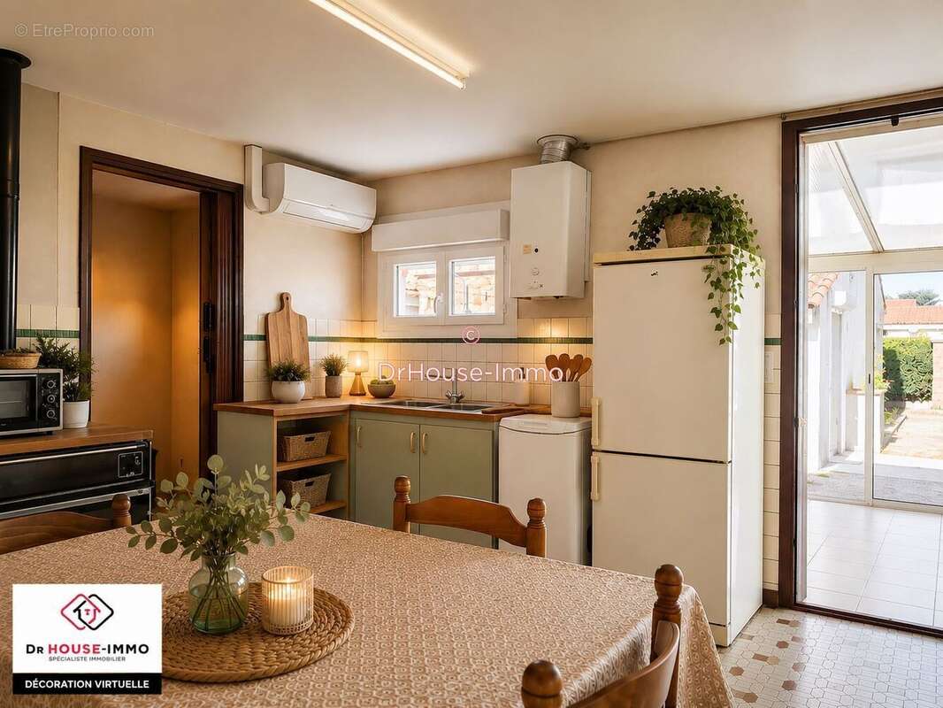 Maison à VENDAYS-MONTALIVET
