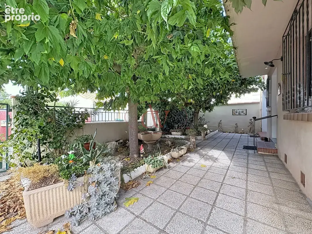 Grande maison familiale à proximité de l'hôpital - photo 18
