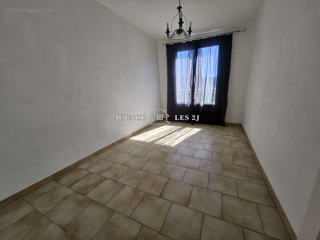 Appartement à MARSEILLE-13E