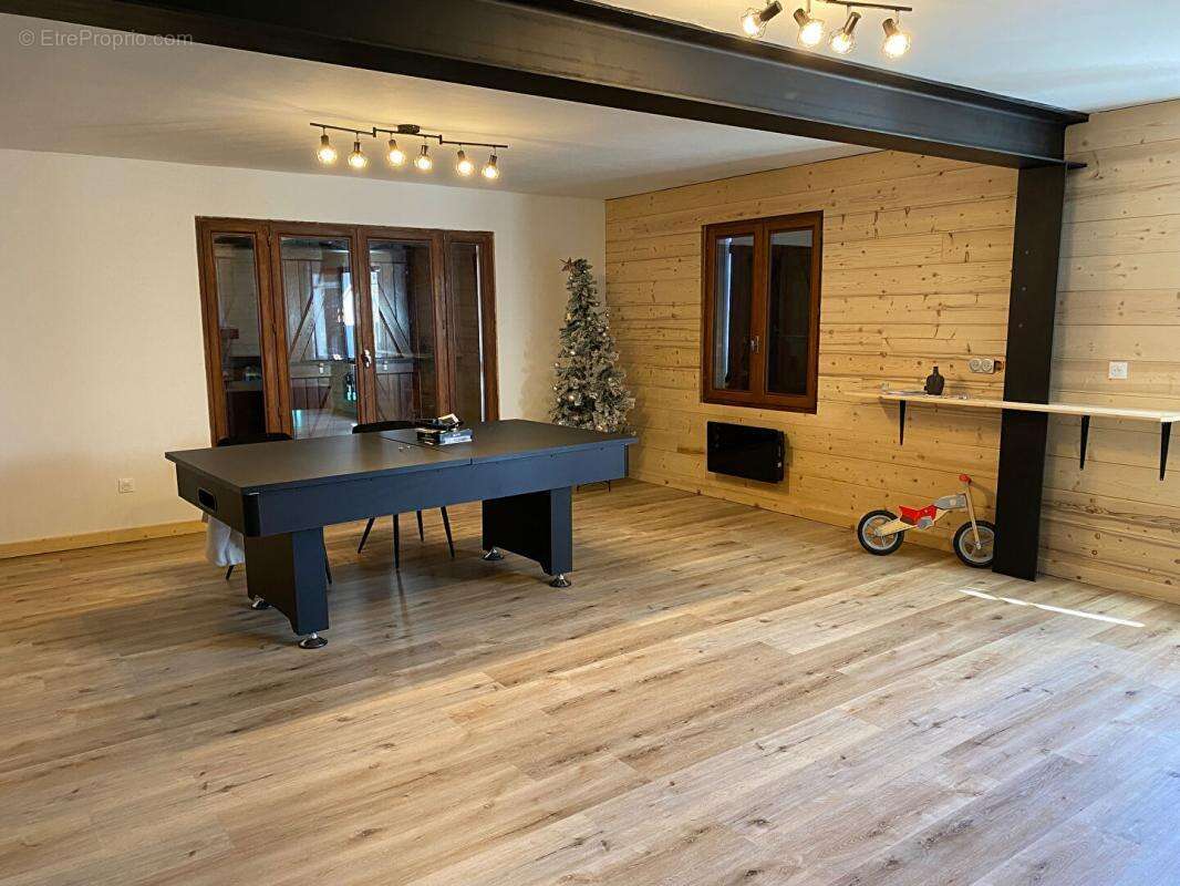 Maison Estoublon 5 pièce(s) 158 m2 - photo 3