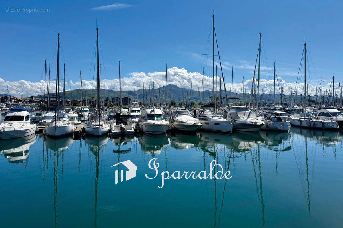 Face au Port de Plaisance d'Hendaye, une adresse d'exception entre Océan et Montagnes - photo 16