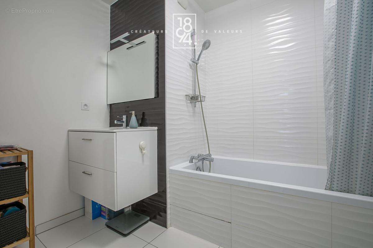 Appartement à MARSEILLE-9E