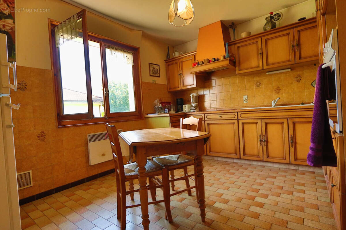 Maison 92 m² à Marnaz  - photo 9