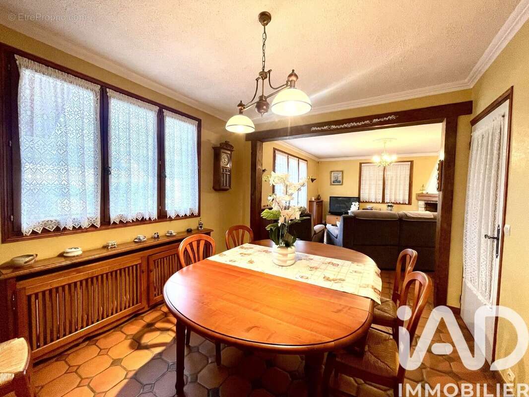 Photo 3 - Maison à VAUJOURS