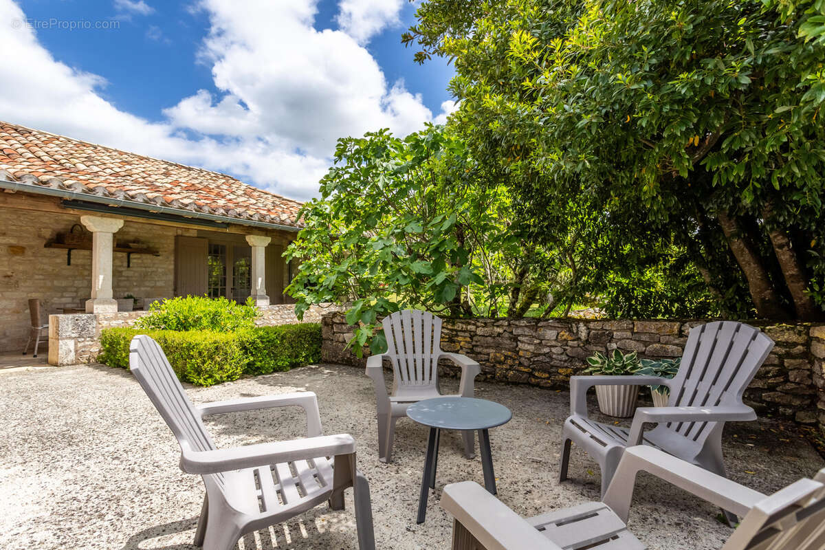 Maison à BAGAT-EN-QUERCY