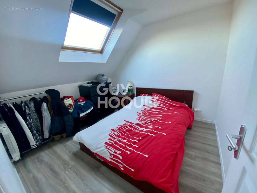 Appartement à BAGUER-MORVAN