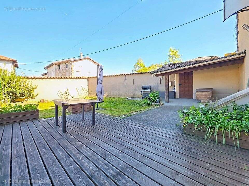 Appartement à HEYRIEUX