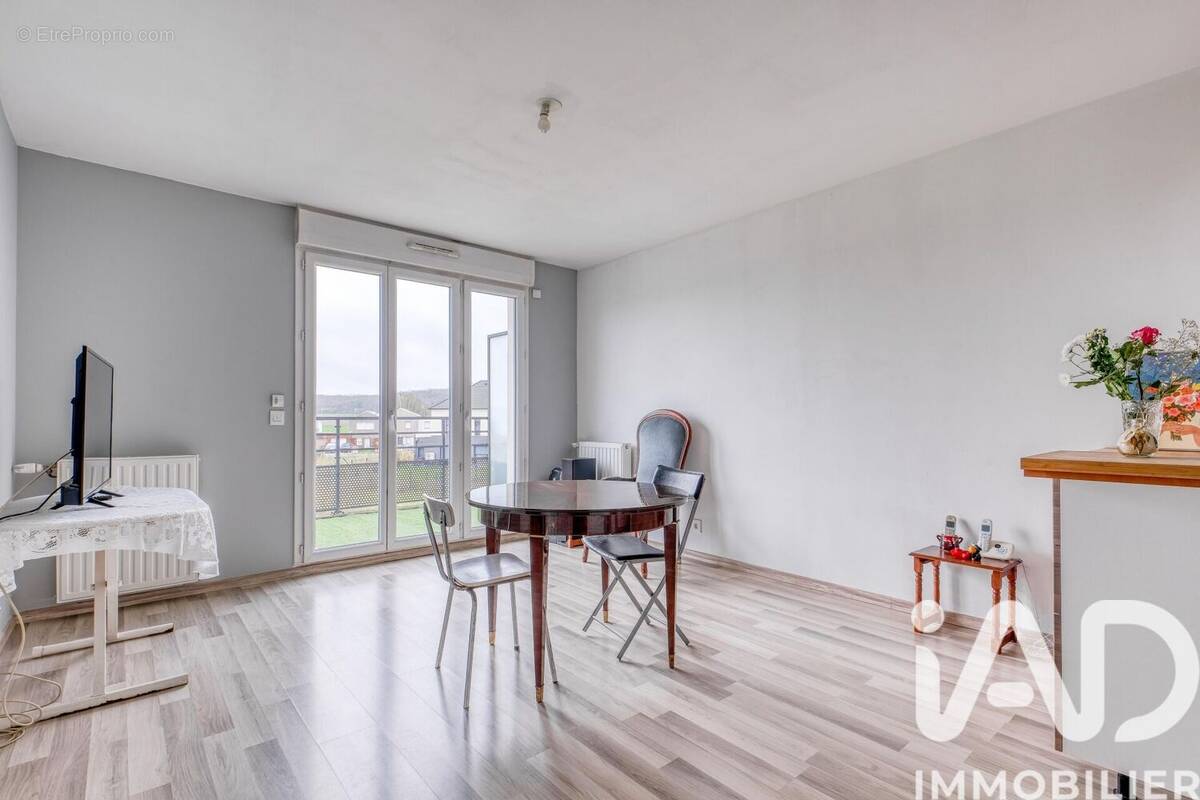 Photo 1 - Appartement à CLAYE-SOUILLY