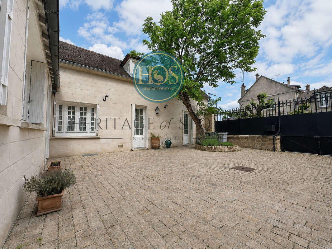 Maison à CHANTILLY