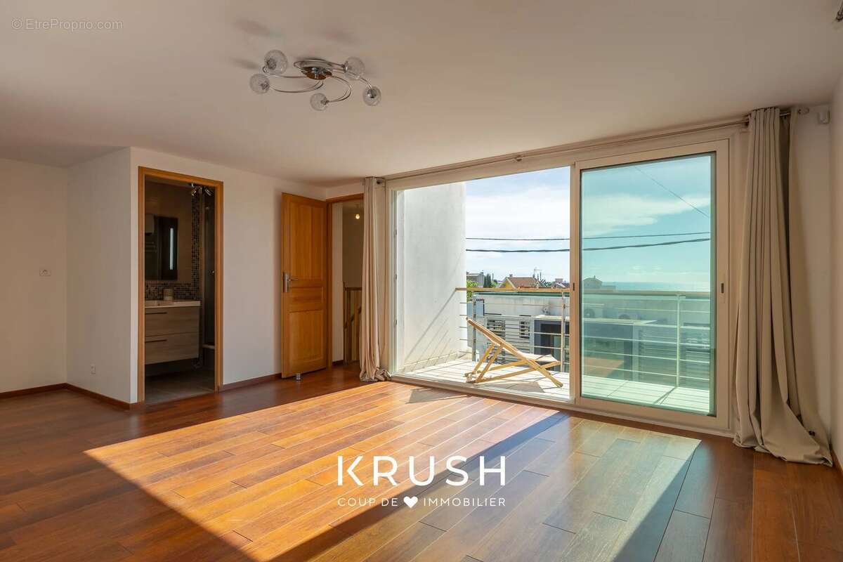 Maison à MARSEILLE-7E