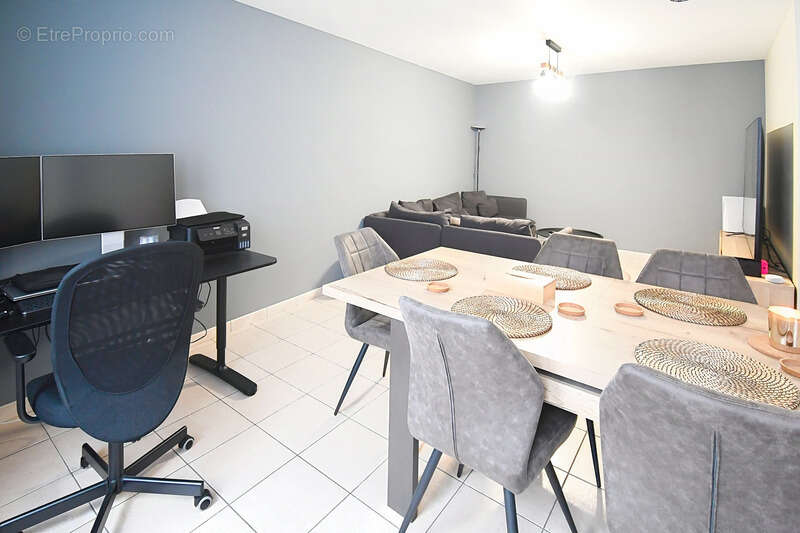 Appartement à LONGLAVILLE