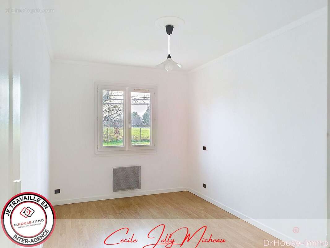 Maison à SAINT-GENES-DE-BLAYE