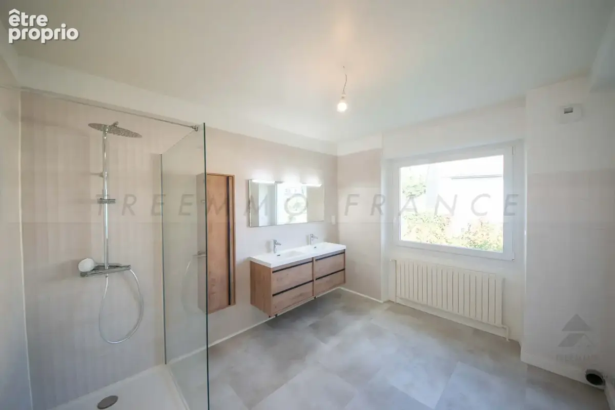 A vendre - landerneau - maison de 220 m2 - 7 chambres - terrain de 1028 m2 - 399900€ - photo 10
