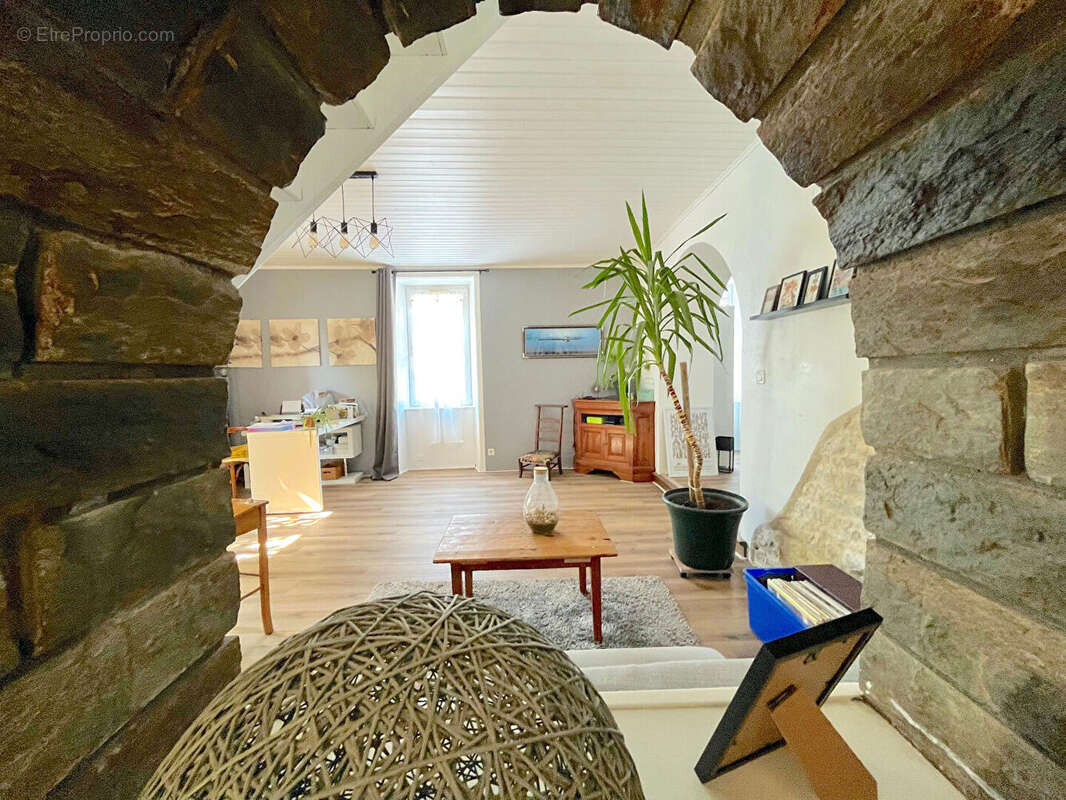 Maison à SAINTE-SOULLE