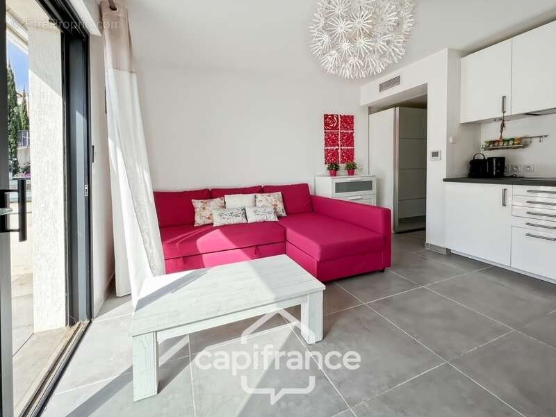 Appartement à BORMES-LES-MIMOSAS