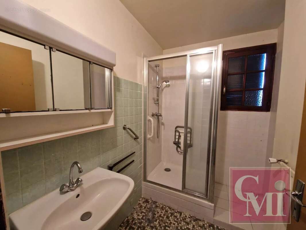 Maison à SAINT-CHERON